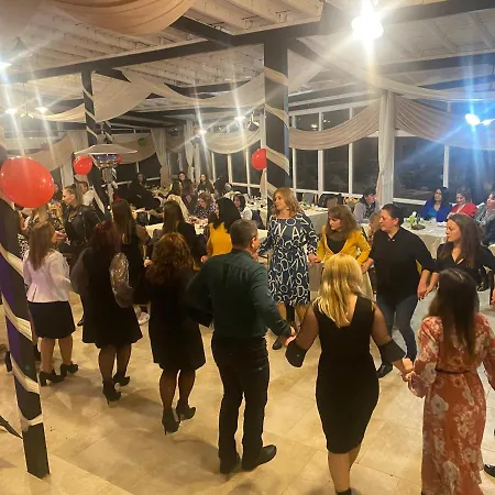 комплекс Magic Life Къща за гости Vishna